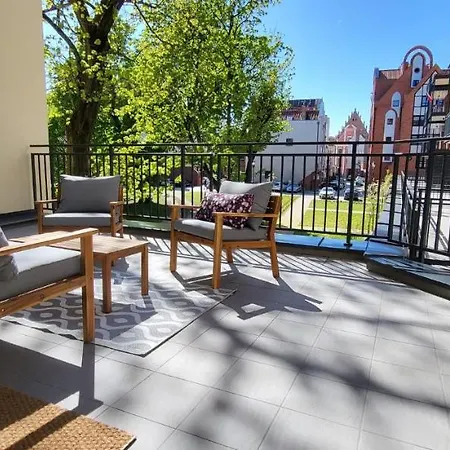 Komfortowy Apartament Przy Bramie Targowej Z Tarasem- Old Town Elblag Exterior photo